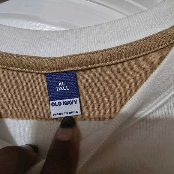 Old Navy Women's Striped Tan & White Casual Crewneck Tee Shirt Size XL - Picture 2 of 6